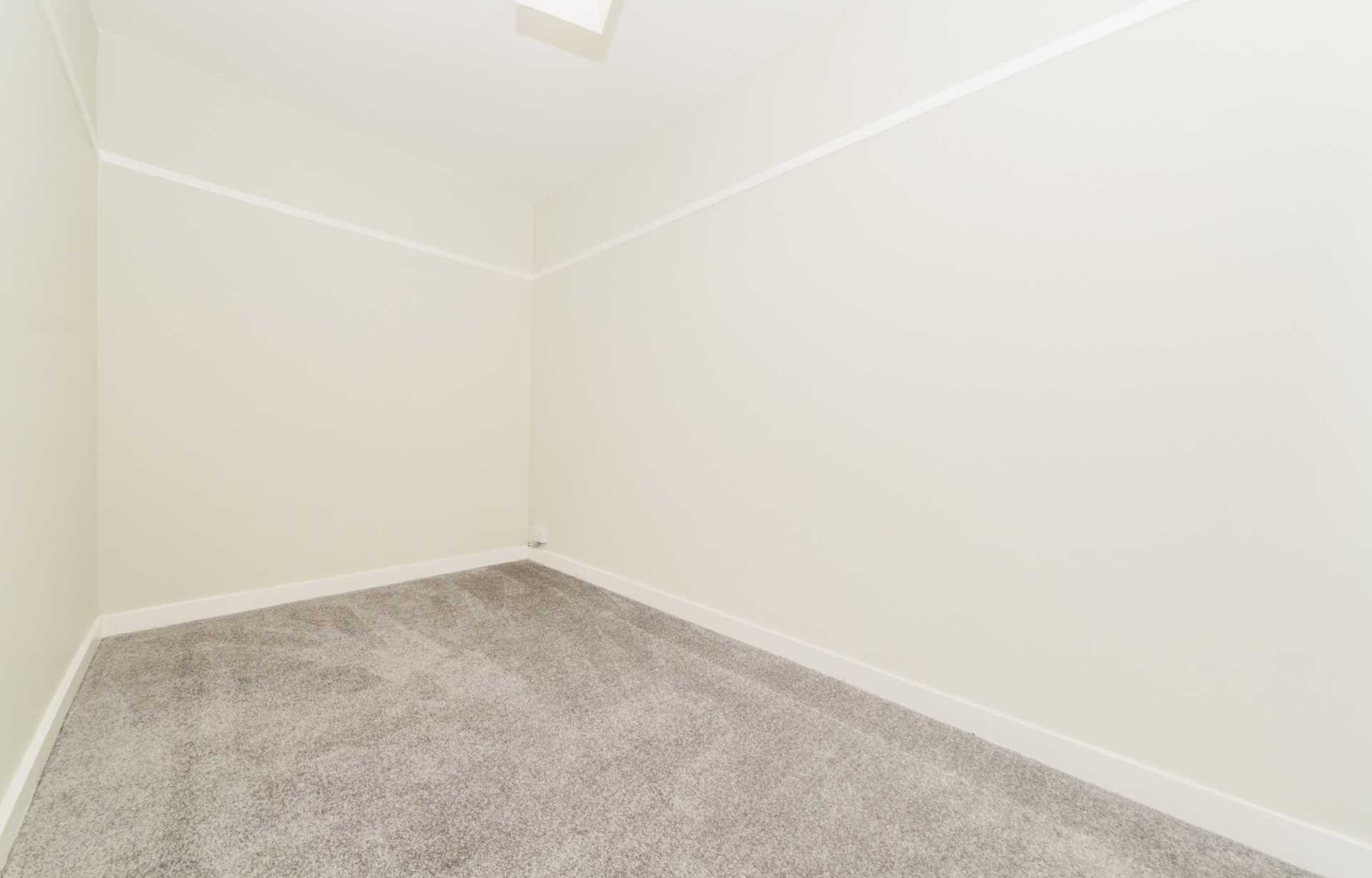 Highcroft Avenue, Croftfoot, Image 7