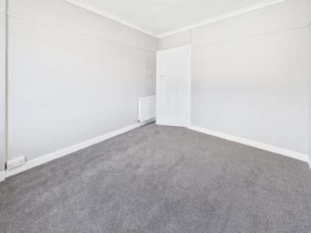 Highcroft Avenue, Croftfoot, Image 14