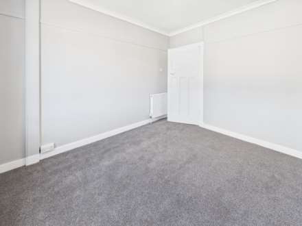 Highcroft Avenue, Croftfoot, Image 15