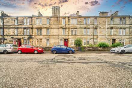 1 Bedroom Flat, Blackhall Street, Blackhall