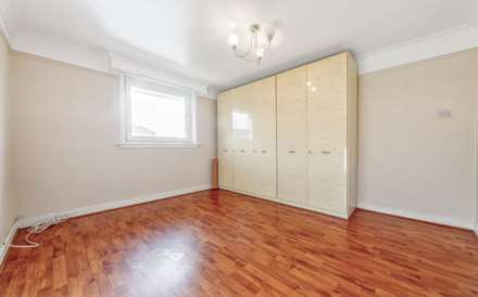 Seafield Drive, Springhall, Image 7