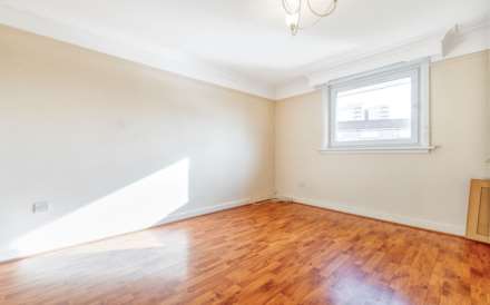 Seafield Drive, Springhall, Image 8