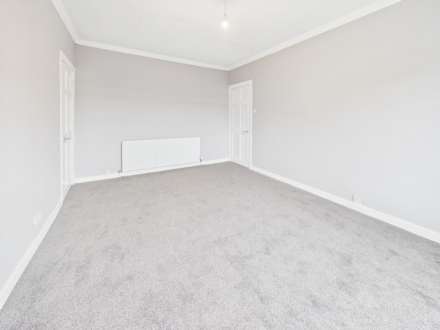Curling Crescent, Glasgow, Image 3