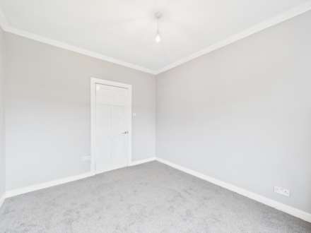 Curling Crescent, Glasgow, Image 4