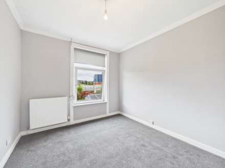 Curling Crescent, Glasgow, Image 5