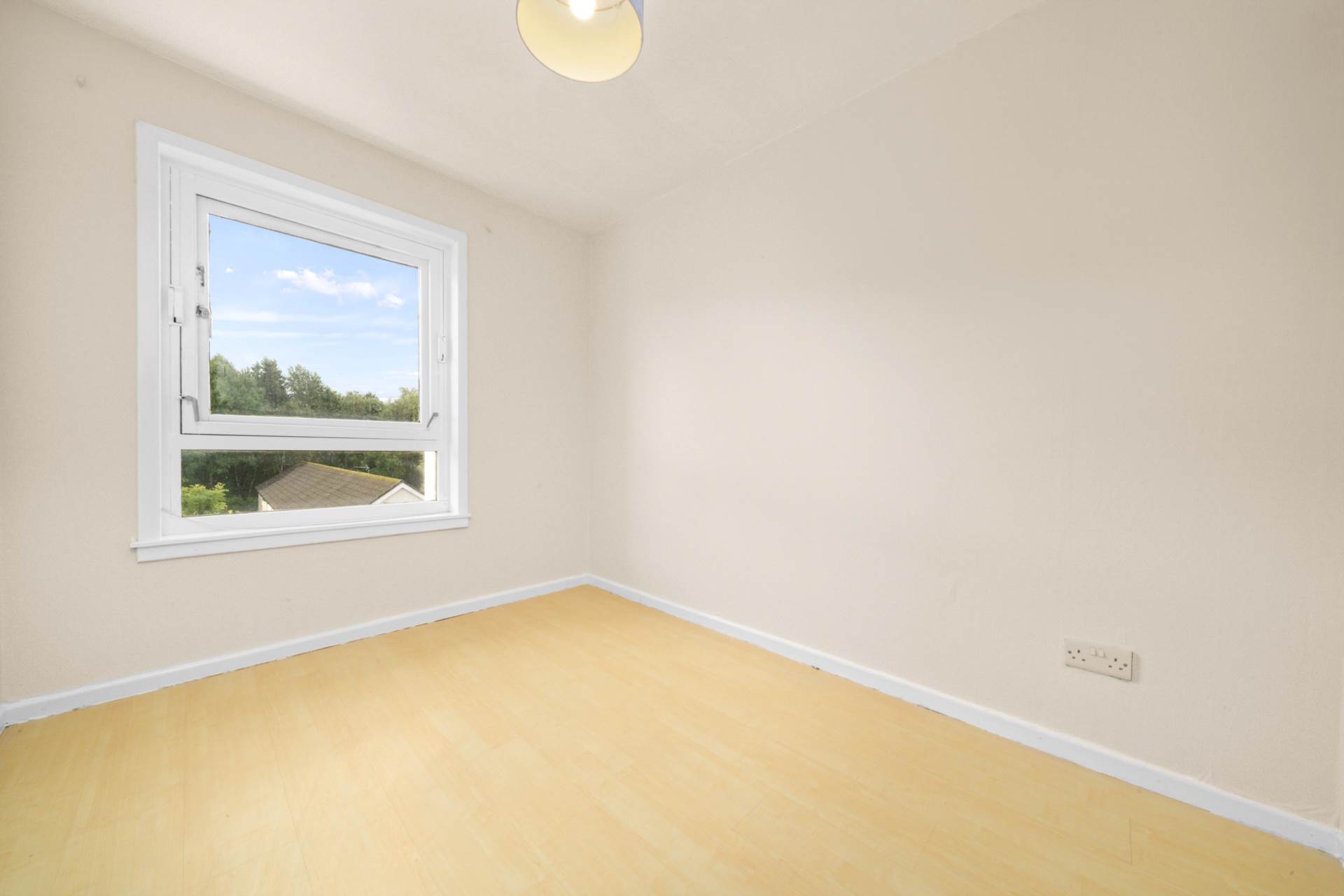 Kintyre Avenue, Linwood, Image 12