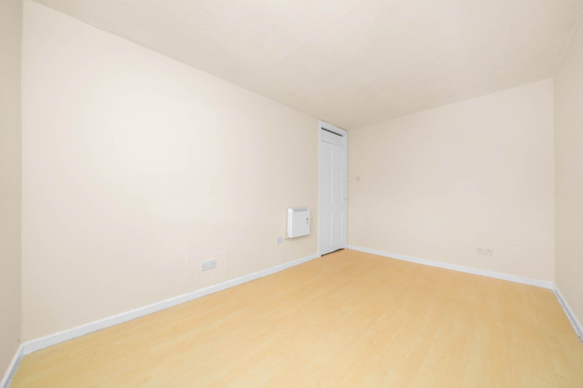 Kintyre Avenue, Linwood, Image 18