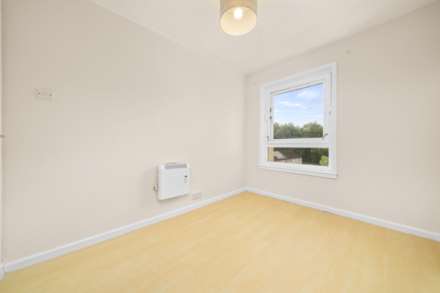 Kintyre Avenue, Linwood, Image 13