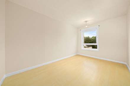 Kintyre Avenue, Linwood, Image 16