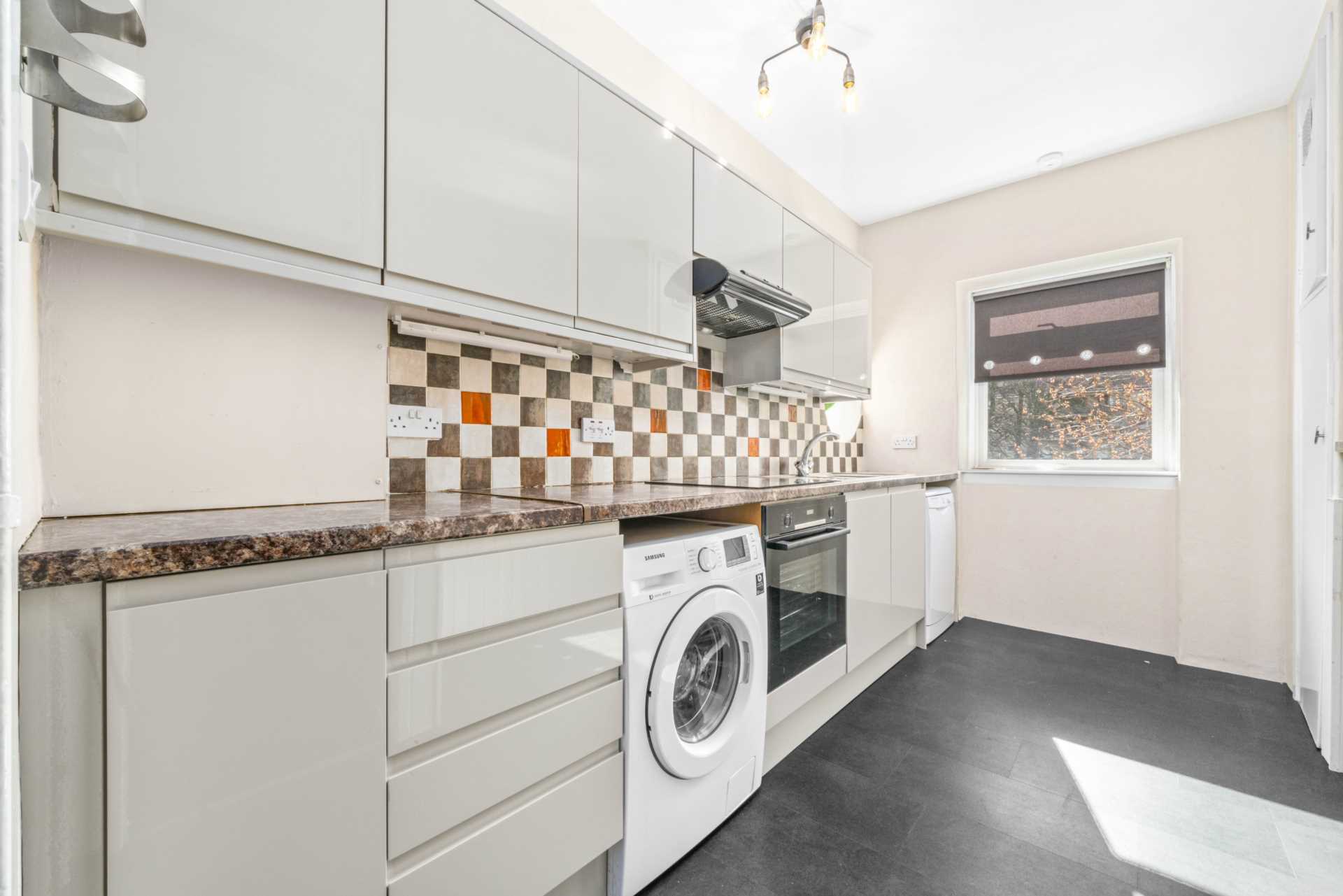 Windhill Crescent, Mansewood, Image 14