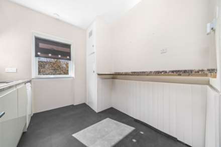 Windhill Crescent, Mansewood, Image 15