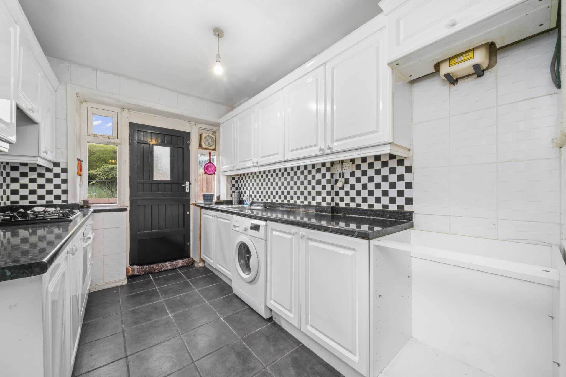 Tallant Terrace, Glasgow, Image 12