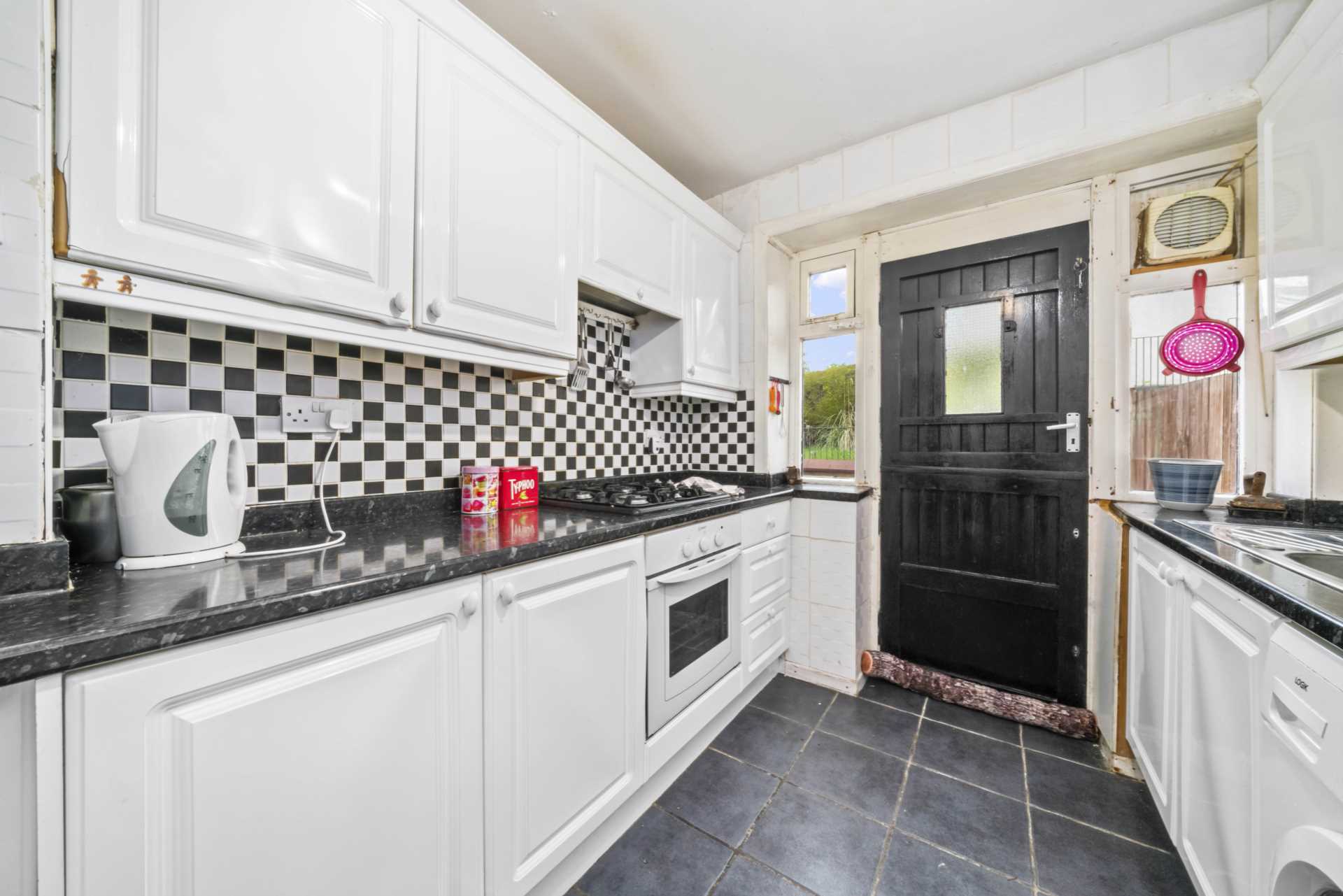 Tallant Terrace, Glasgow, Image 14