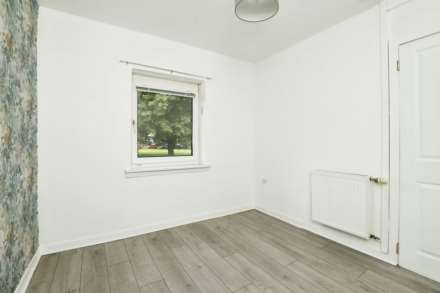 Stoneside Square, Glasgow, Image 8