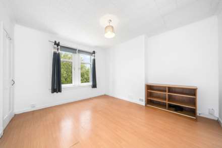 Hill Avenue, Newton Mearns, Image 8