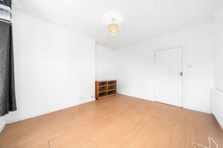 Hill Avenue, Newton Mearns, Image 9