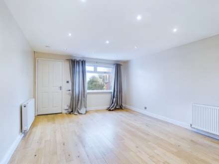 Ryat Drive, Crookfur, Image 10