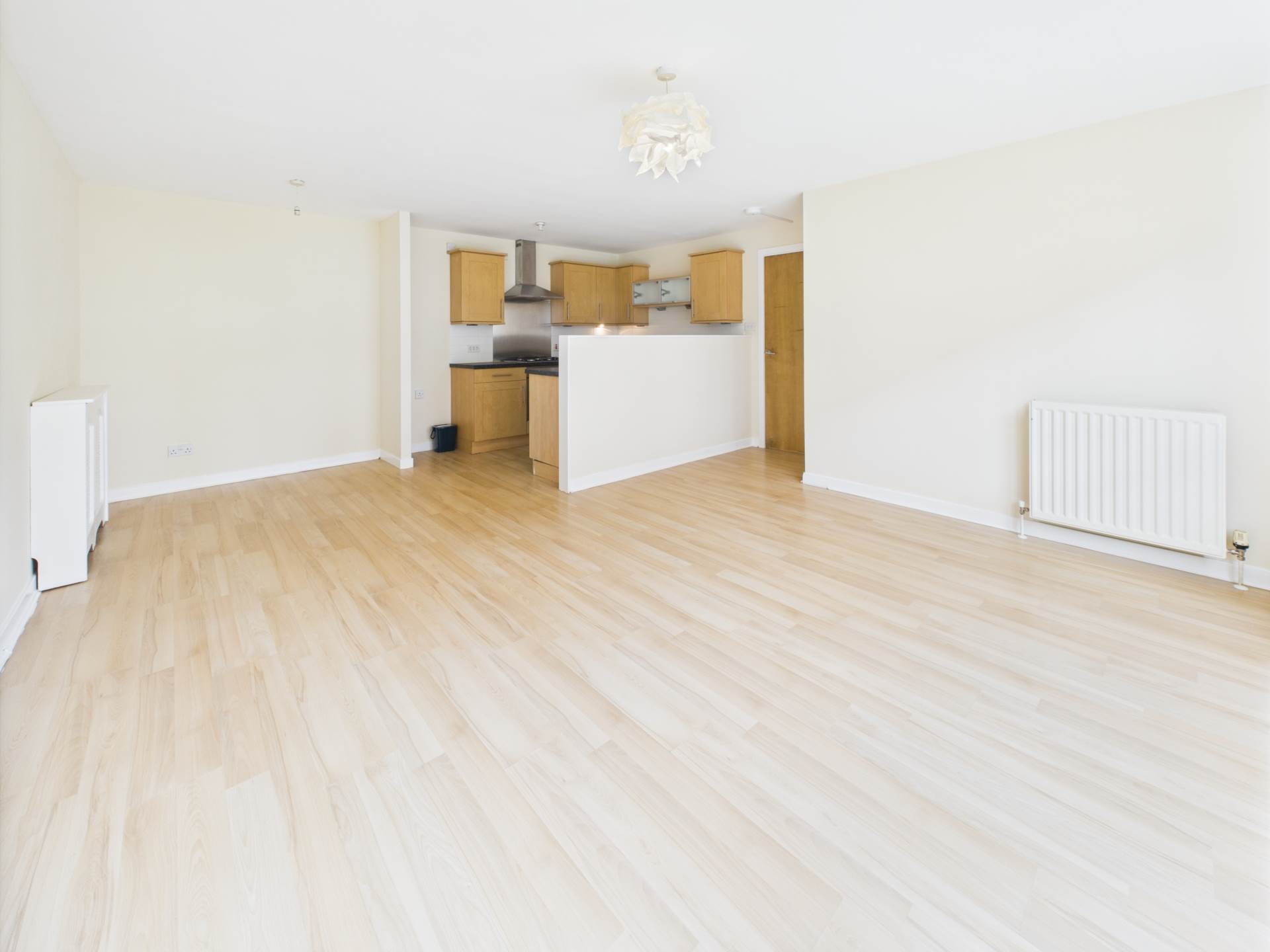 Saucel  Crescent, Paisley, Image 3