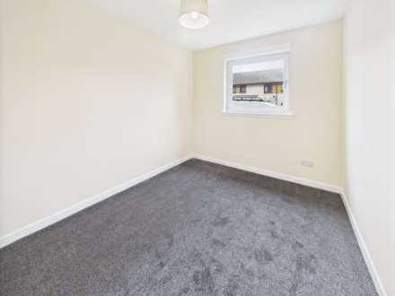 Saucel  Crescent, Paisley, Image 9
