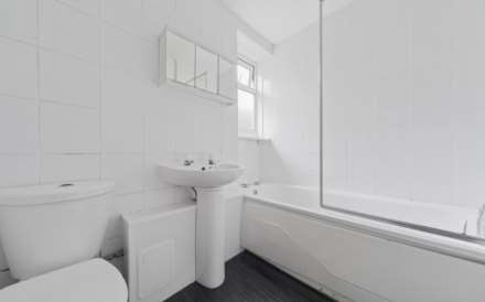 Montford Avenue, Kingspark, Image 8