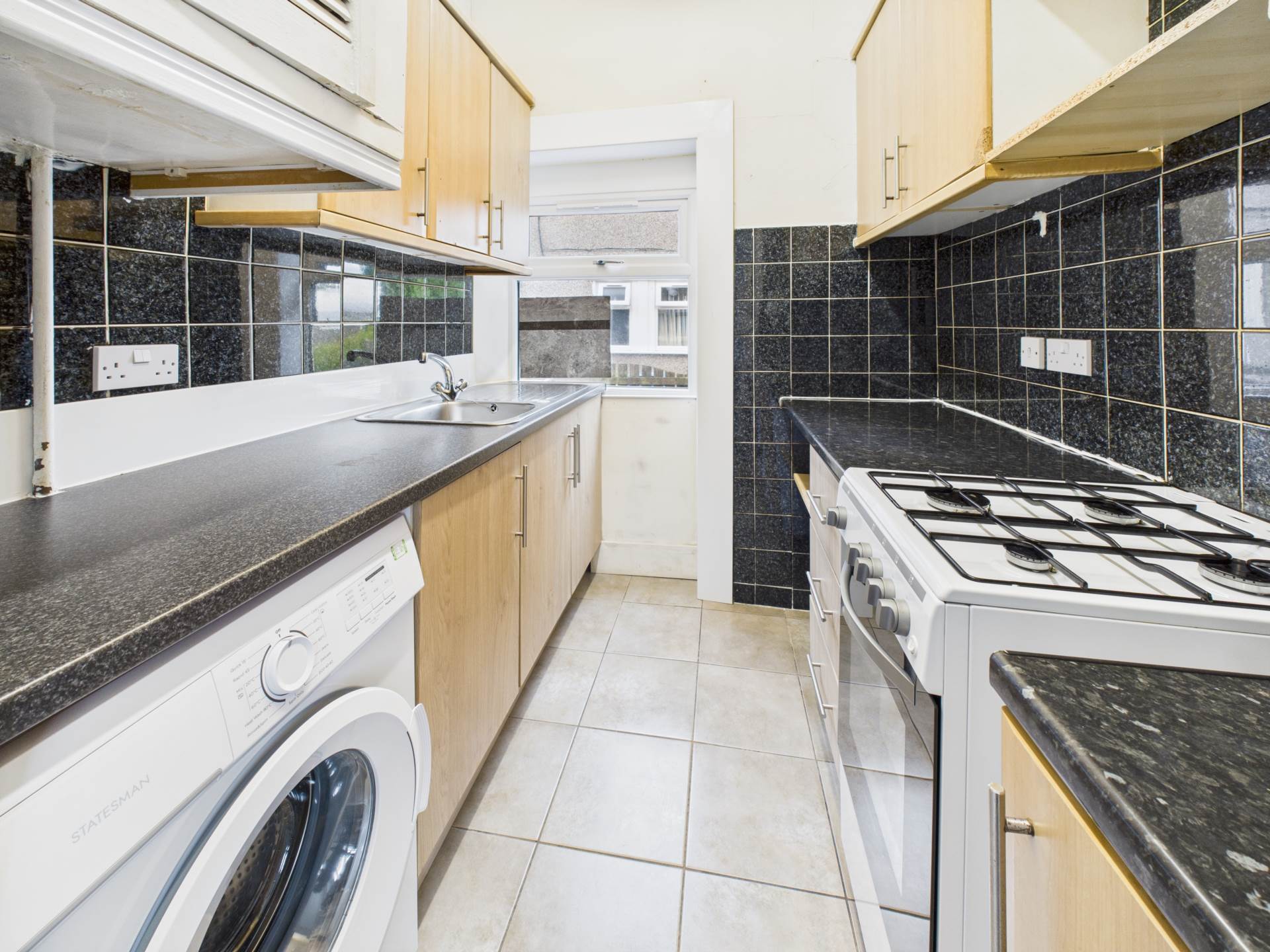 Montford Avenue, Kingspark, Image 4