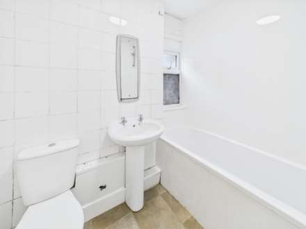 Montford Avenue, Kingspark, Image 5