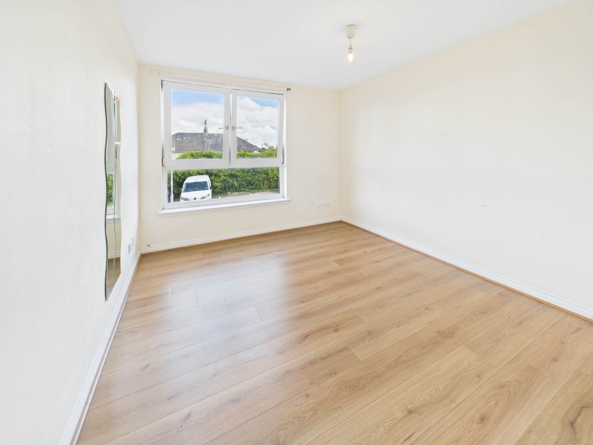 Castlemilk Road, Kings Park, Image 9