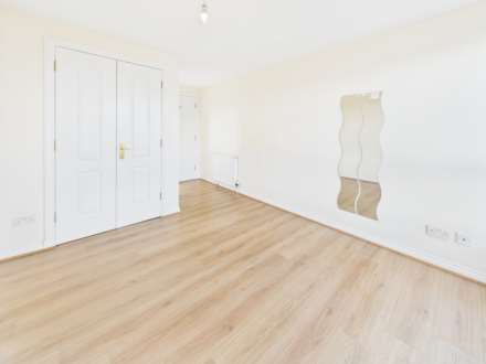 Castlemilk Road, Kings Park, Image 10