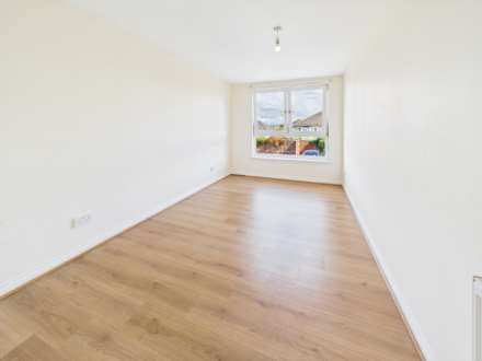 Castlemilk Road, Kings Park, Image 20