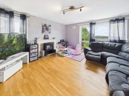 Ewing Road, Lochwinnoch, Image 3