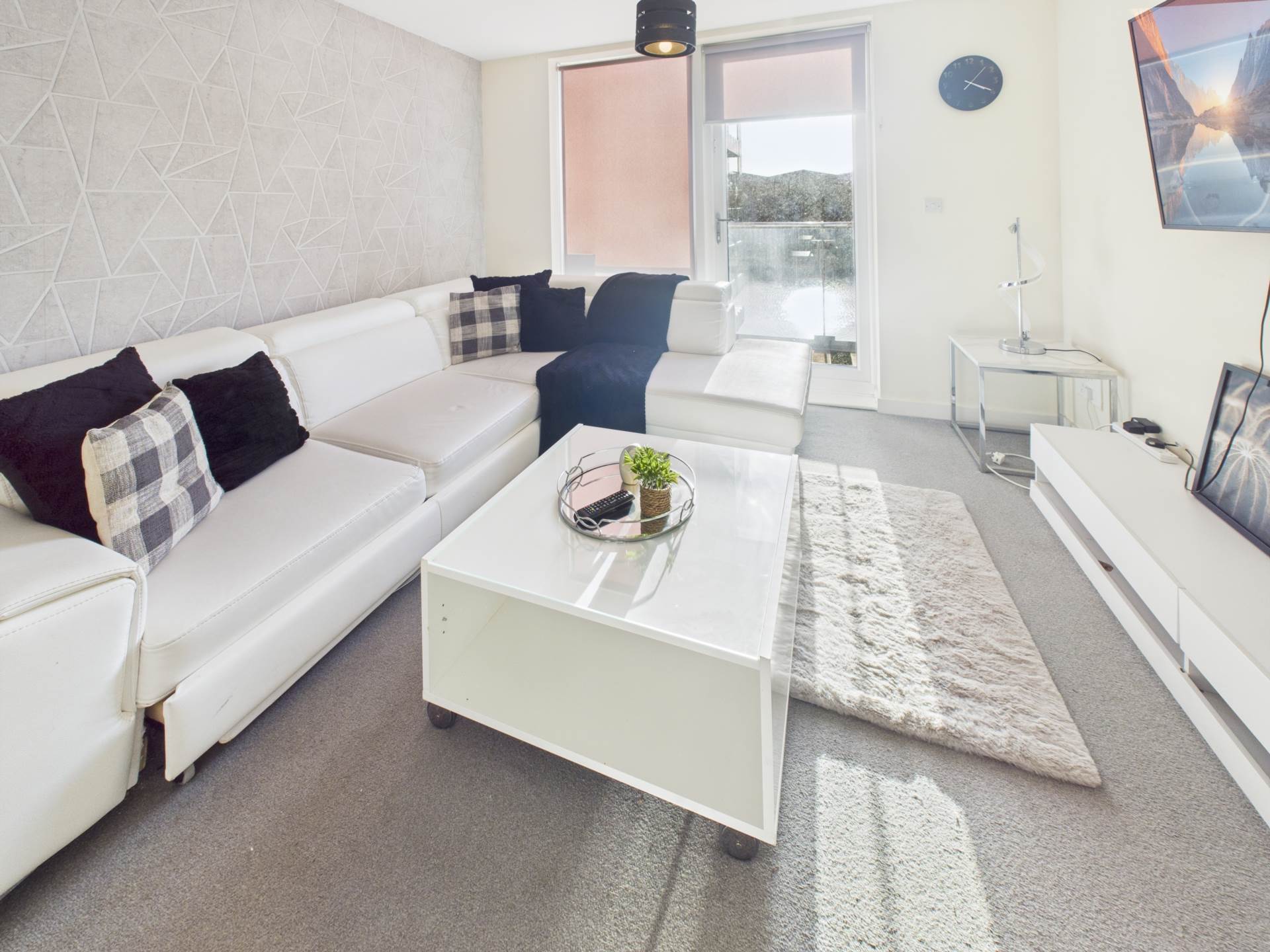 Glasgow Harbour Terraces, Partick, Image 2