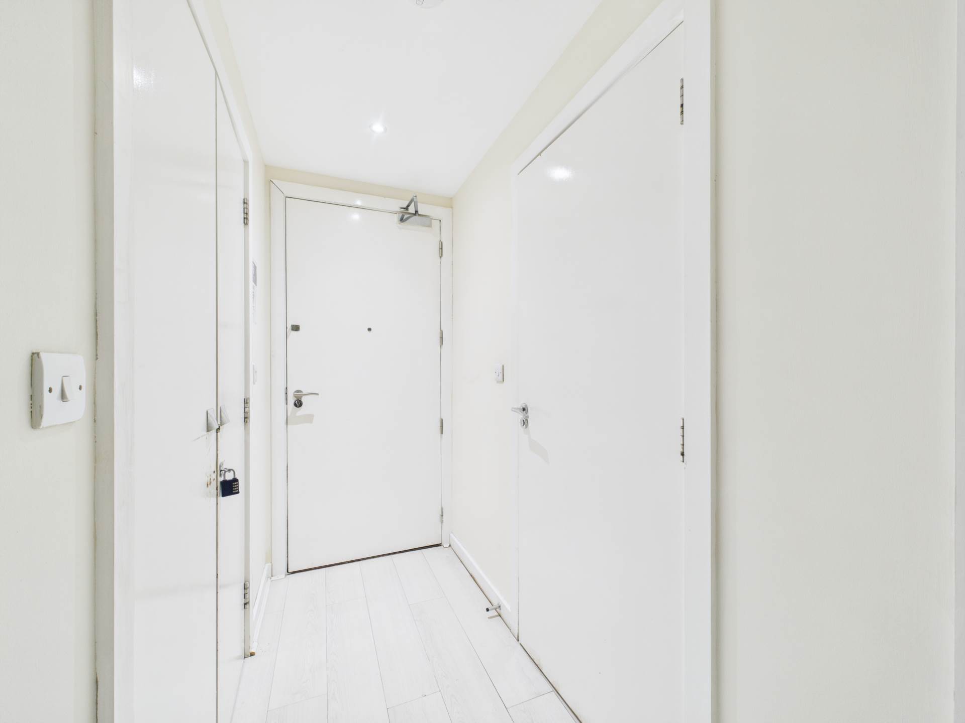 Glasgow Harbour Terraces, Partick, Image 9