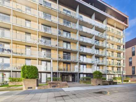 Glasgow Harbour Terraces, Partick, Image 10