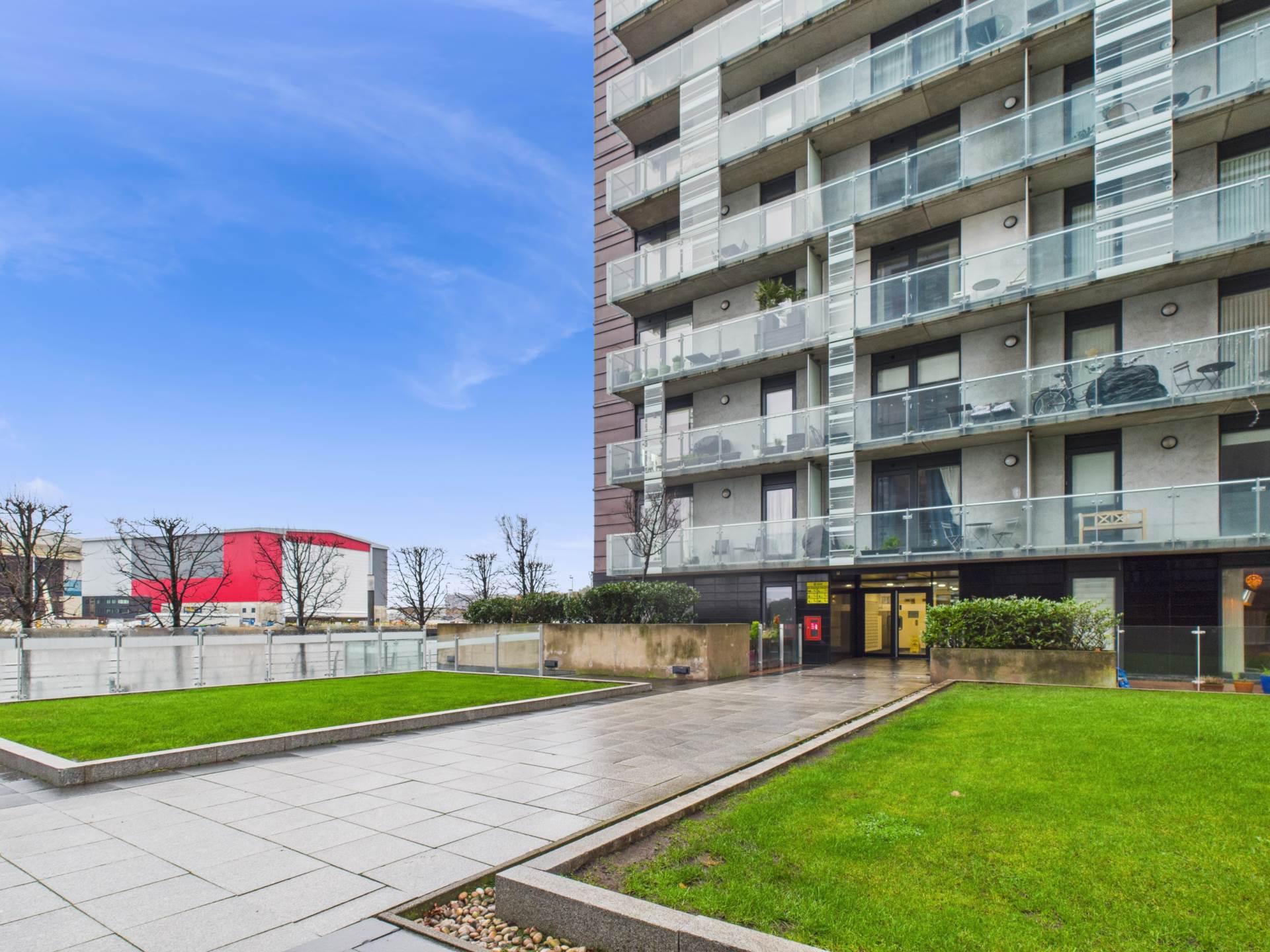 Meadowside Quay Walk, Partick, Image 10