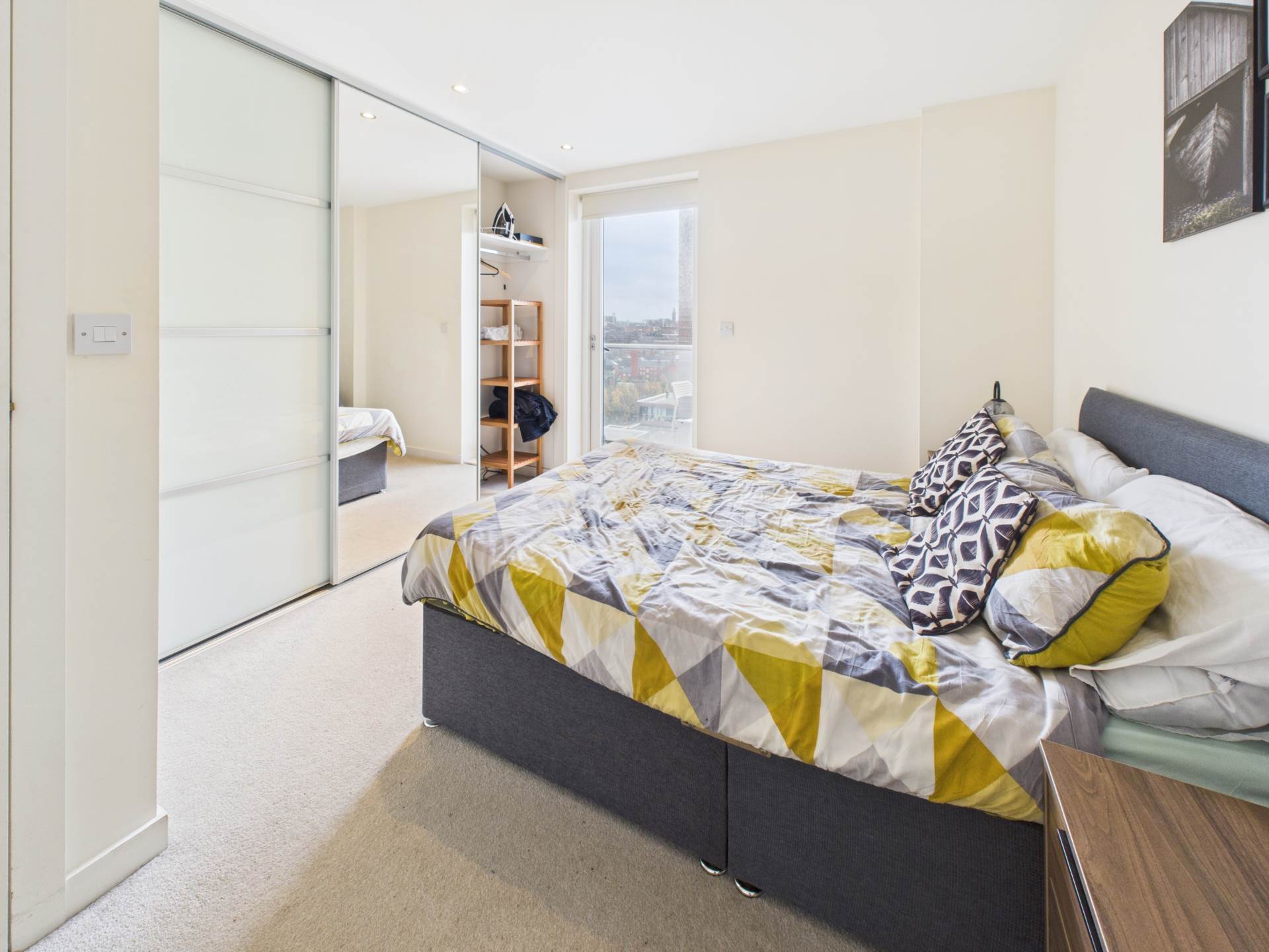 Meadowside Quay Walk, Partick, Image 6