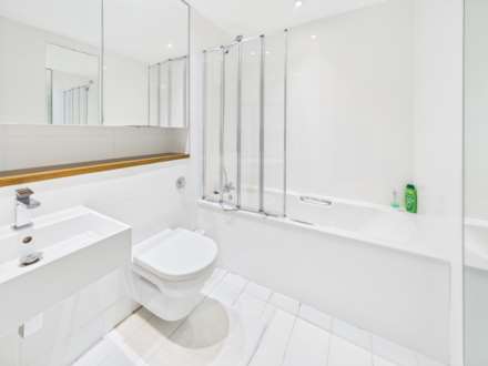 Meadowside Quay Walk, Partick, Image 5