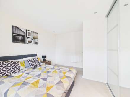 Meadowside Quay Walk, Partick, Image 8