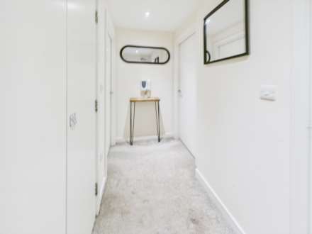 Meadowside Quay Walk, Partick, Image 9