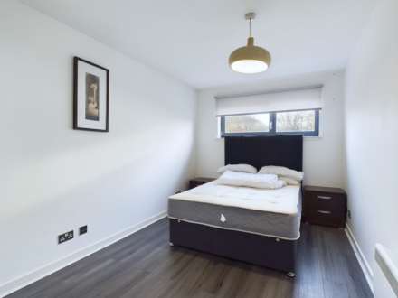 White Cart Court, Shawlands, Image 5