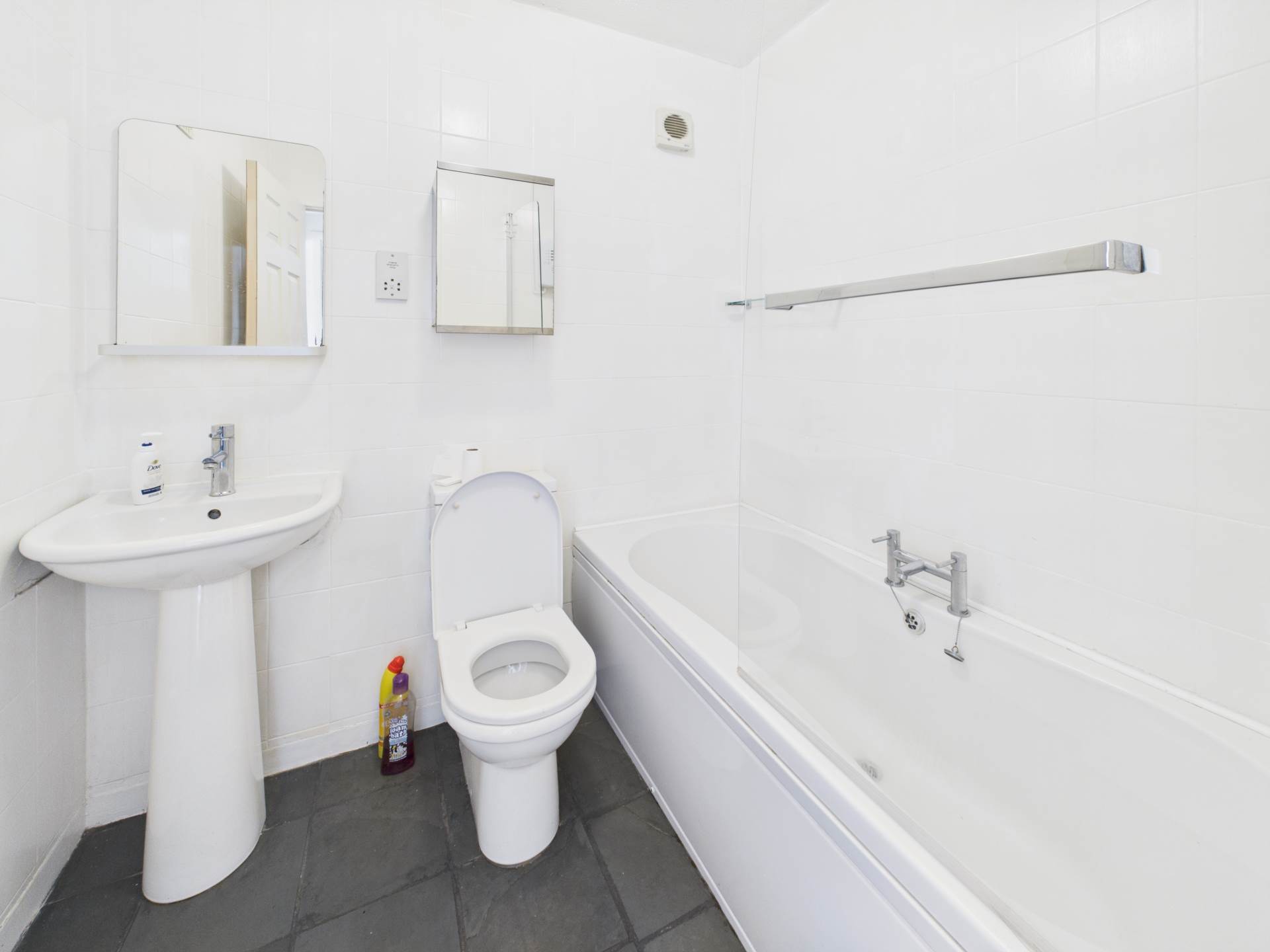 Burnhill Quadrant, Rutherglen, Image 9