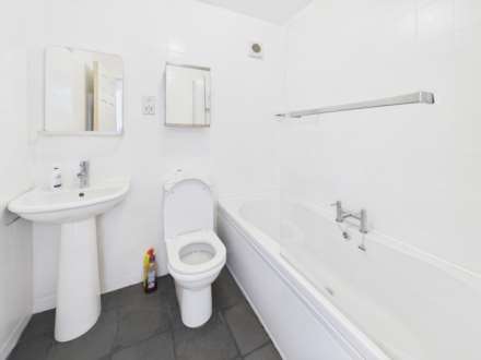 Burnhill Quadrant, Rutherglen, Image 9