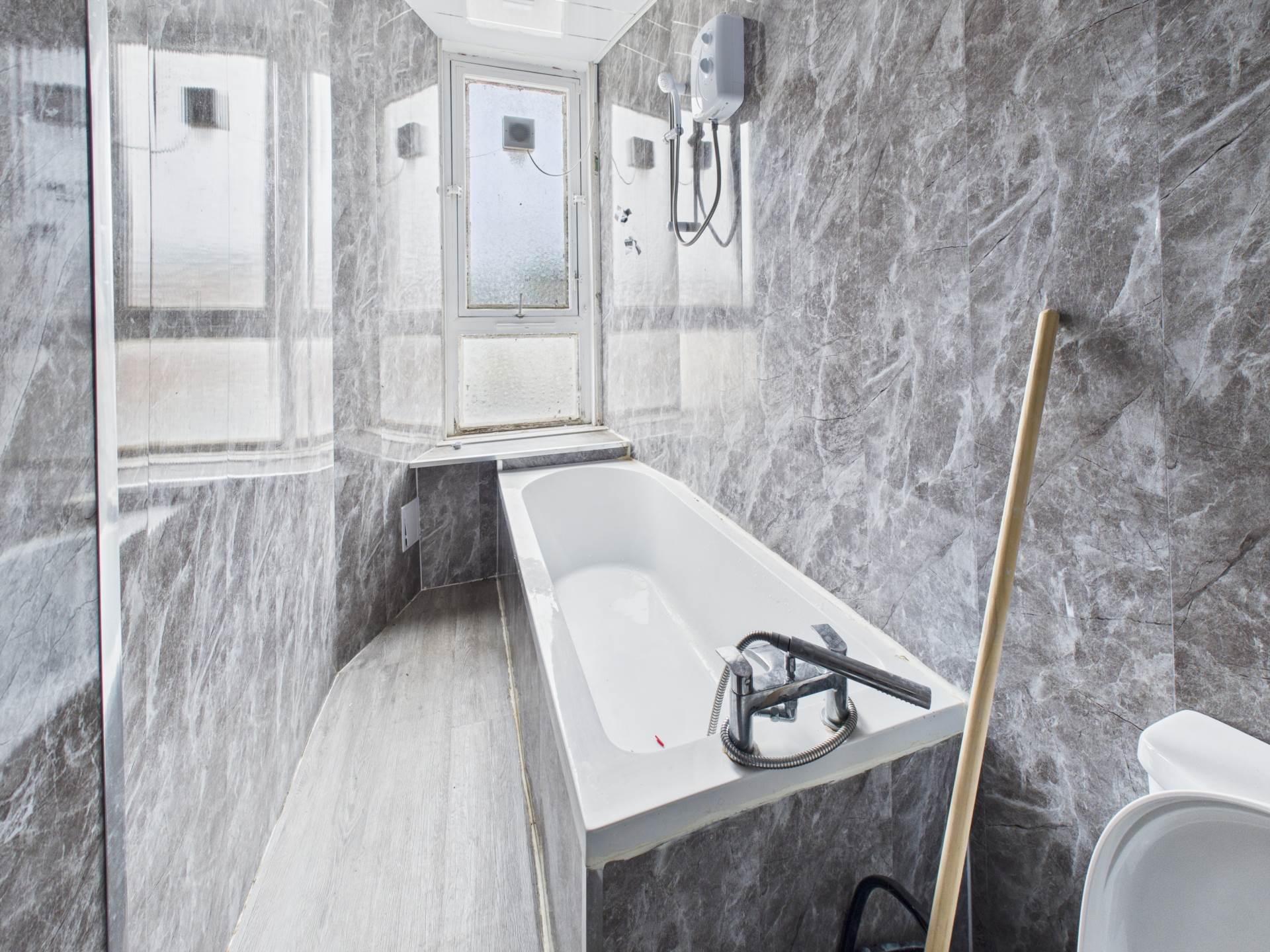 Cathcart Road [, Glasgow, Image 4