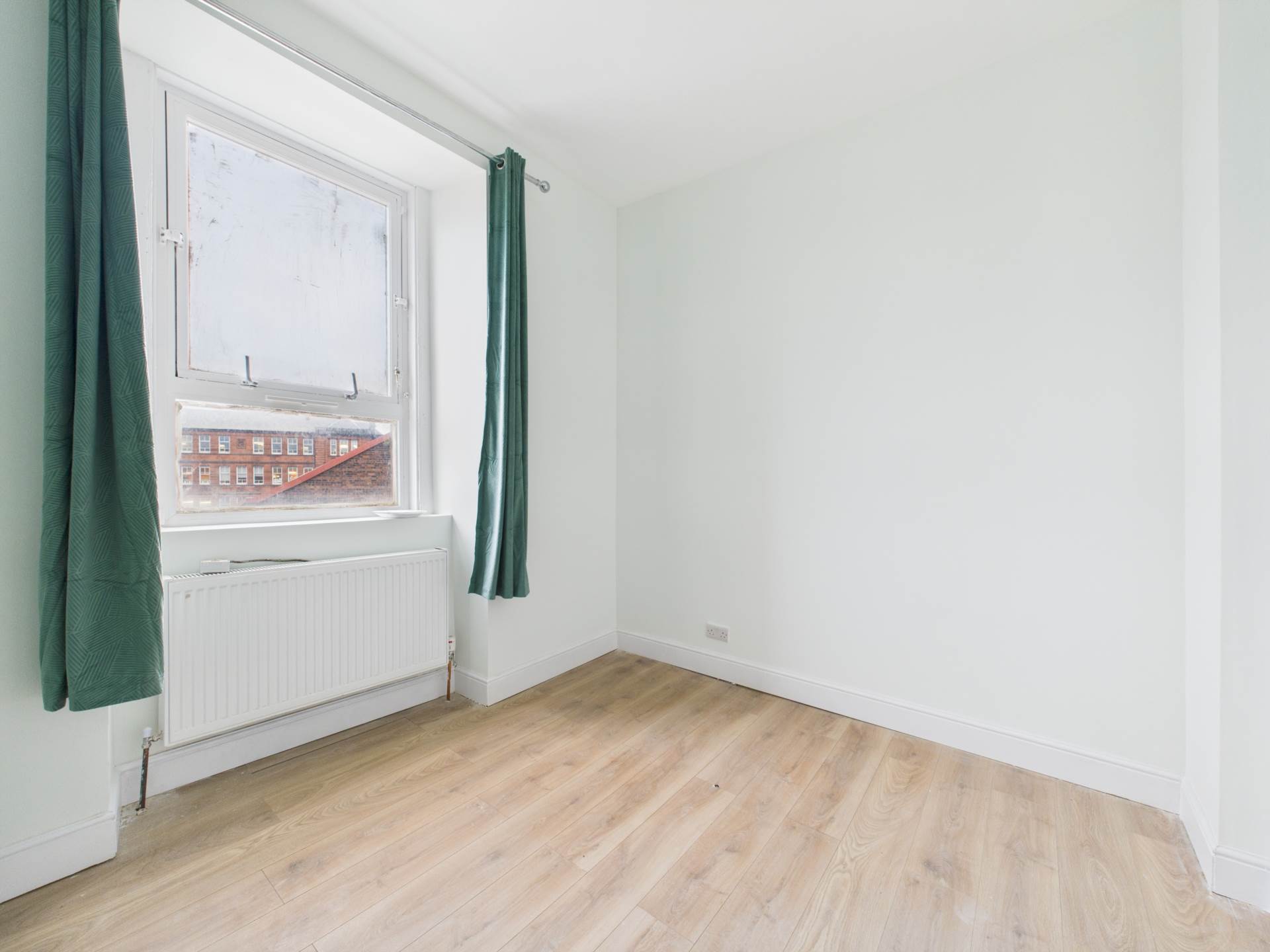 Cathcart Road [, Glasgow, Image 8