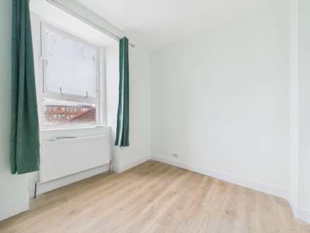 Cathcart Road [, Glasgow, Image 8