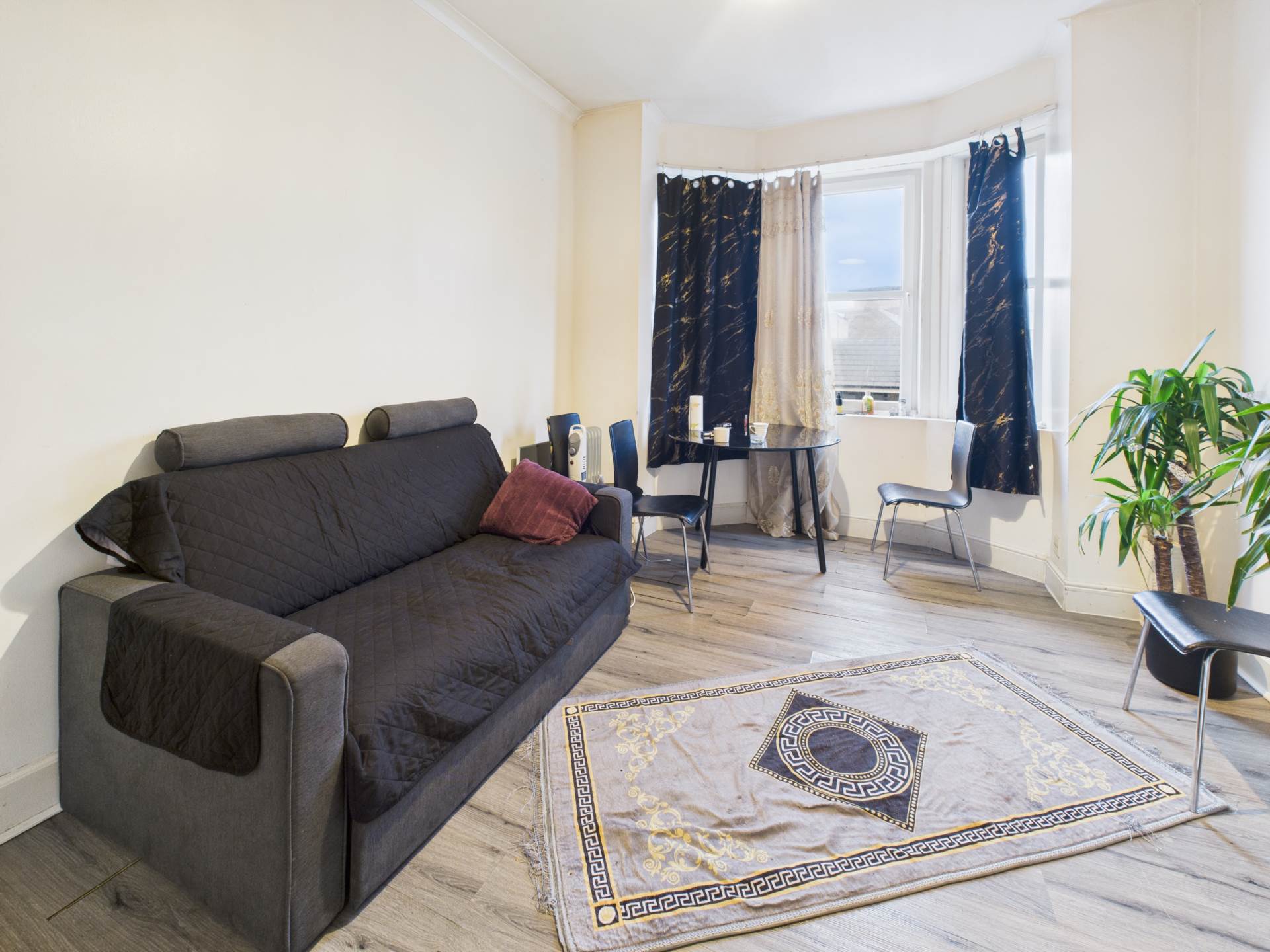 New Street, Paisley, Image 6