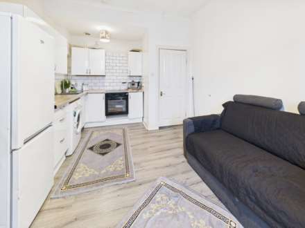 New Street, Paisley, Image 3