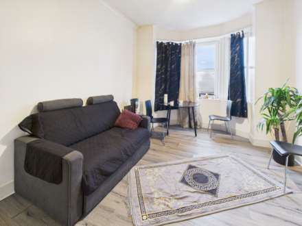 New Street, Paisley, Image 6