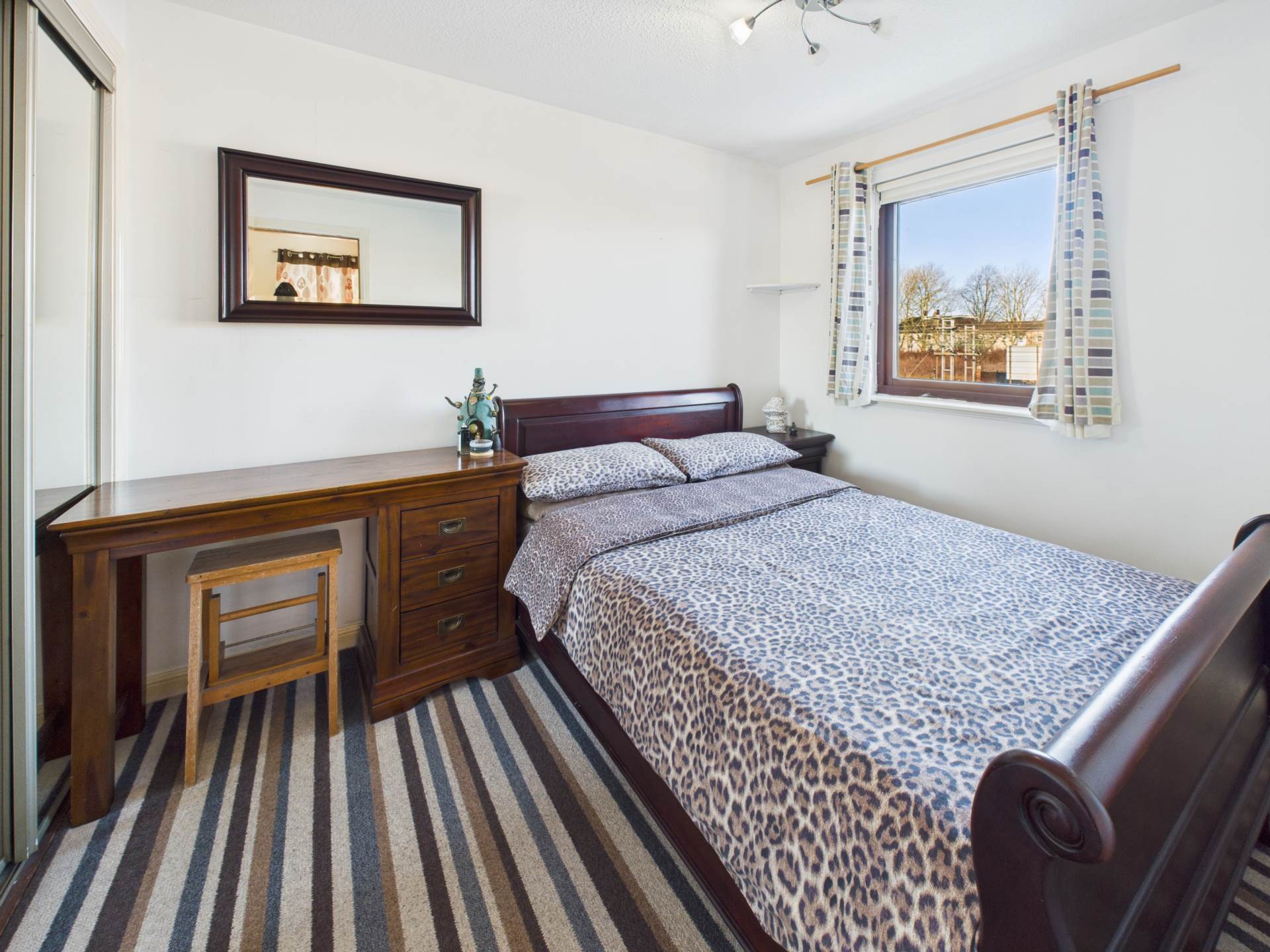 Harbury Place, Yoker, Image 12