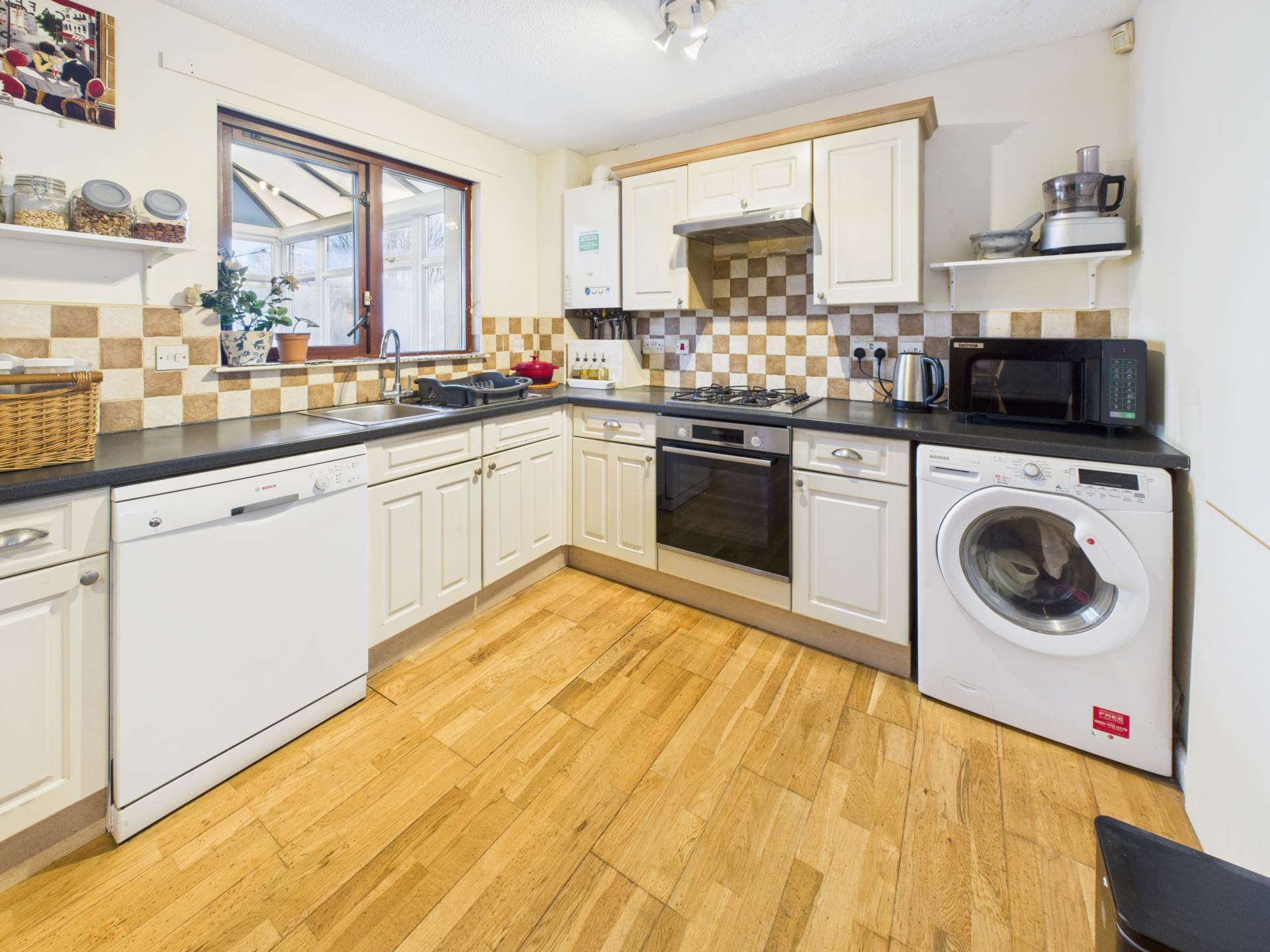 Harbury Place, Yoker, Image 5