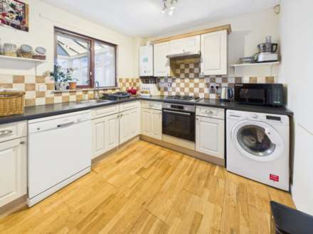 Harbury Place, Yoker, Image 5